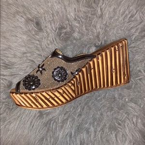 Dezario Slip On Wedged